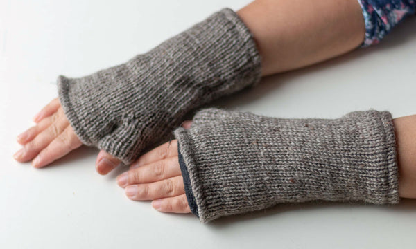 Fingerless gloves- Grey